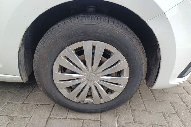 Used Volkswagen Santana 2019 1.5L Manual Fashion Edition China VI Standard Right Front Wheel Hub