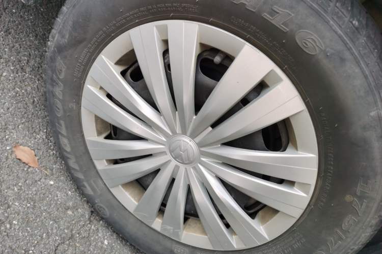 Used Volkswagen Santana 2019 1.5L Automatic Fashion Edition China VI Right Front Wheel Hub