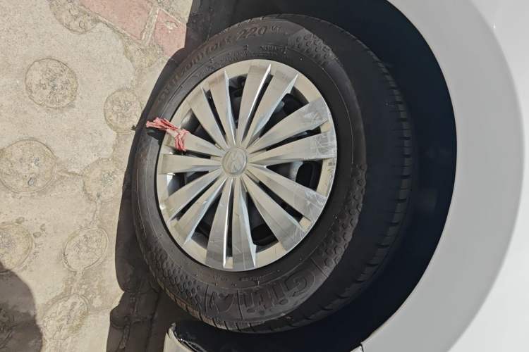Used Volkswagen Santana 2019 1.5L Manual Fashion Edition China VI Standard Right Front Wheel Hub