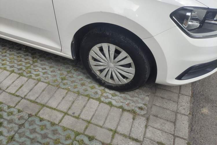 Used Volkswagen Santana 2019 1.5L Automatic Fashion Edition China VI Right Front Wheel Hub