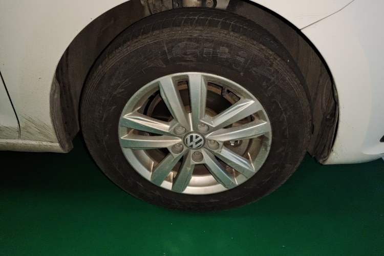 Used Volkswagen Santana 2019 1.5L Automatic Fashion Edition China VI Right Front Wheel Hub