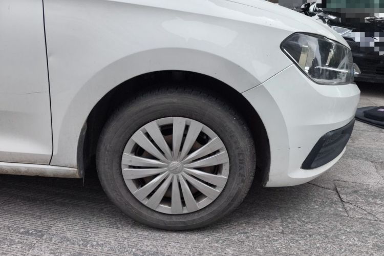 Used Volkswagen Santana 2019 1.5L Manual Fashion Edition China VI Standard Right Front Wheel Hub