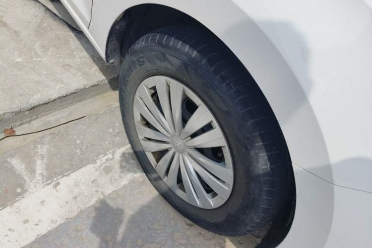 Used Volkswagen Santana 2019 1.5L Automatic Fashion Edition China VI Right Front Wheel Hub