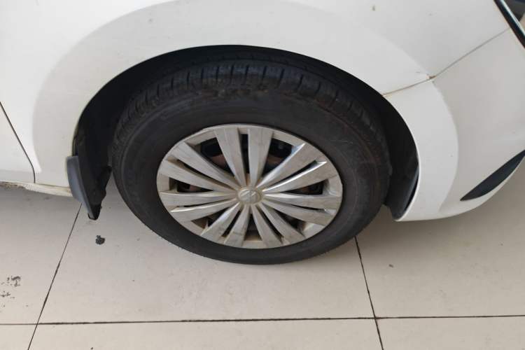 Used Volkswagen Santana 2019 1.5L Automatic Fashion Edition China VI Right Front Wheel Hub