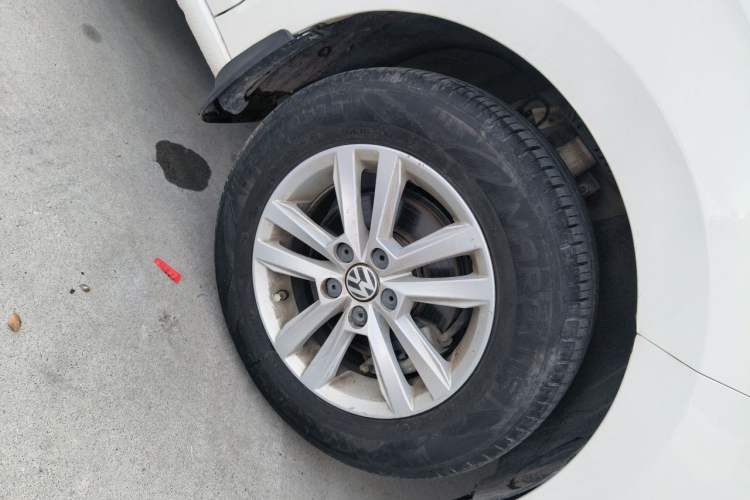 Used Volkswagen Santana 2019 1.5L Automatic Fashion Edition China VI Right Front Wheel Hub