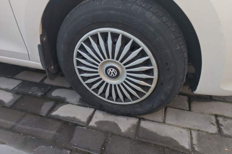 Used Volkswagen Santana 2019 1.5L Manual Fashion Edition China VI Standard Right Front Wheel Hub