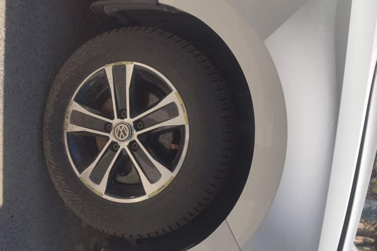 Used Volkswagen Santana 2019 1.5L Manual Fashion Edition China VI Standard Right Front Wheel Hub