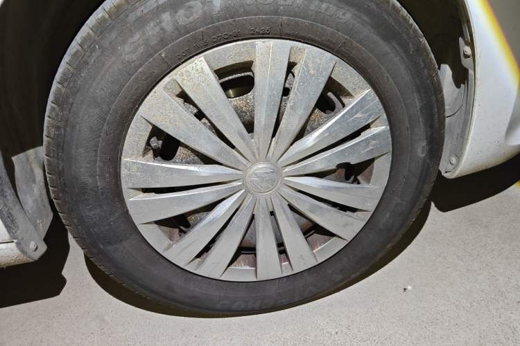 Used Volkswagen Santana 2019 1.5L Automatic Fashion Edition China VI Right Front Wheel Hub