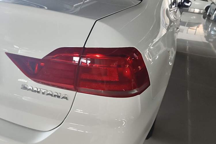 Used Volkswagen Santana 2019 1.5L Automatic Fashion Edition China VI Right Rear Taillight
