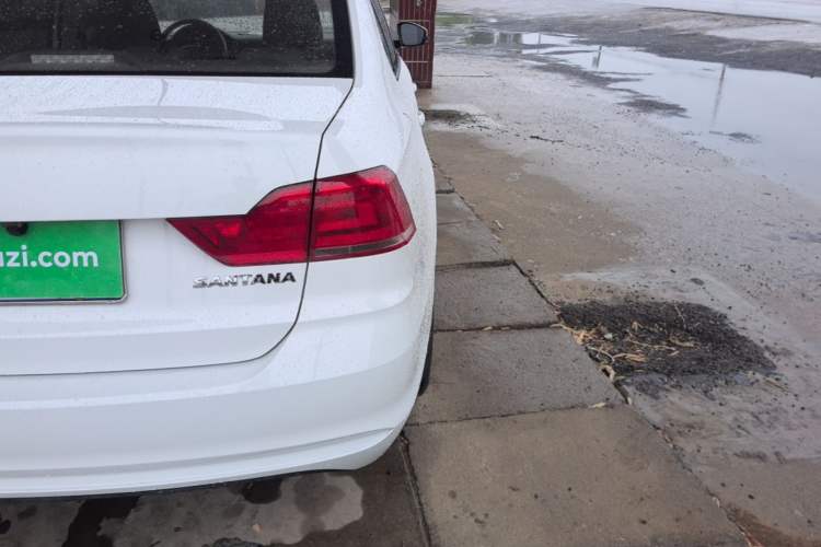 Used Volkswagen Santana 2019 1.5L Manual Fashion Edition China VI Standard Right Rear Taillight