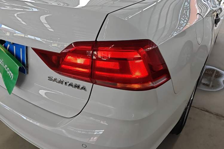 Used Volkswagen Santana 2019 1.5L Automatic Comfort Edition China VI Standard Right Rear Taillight