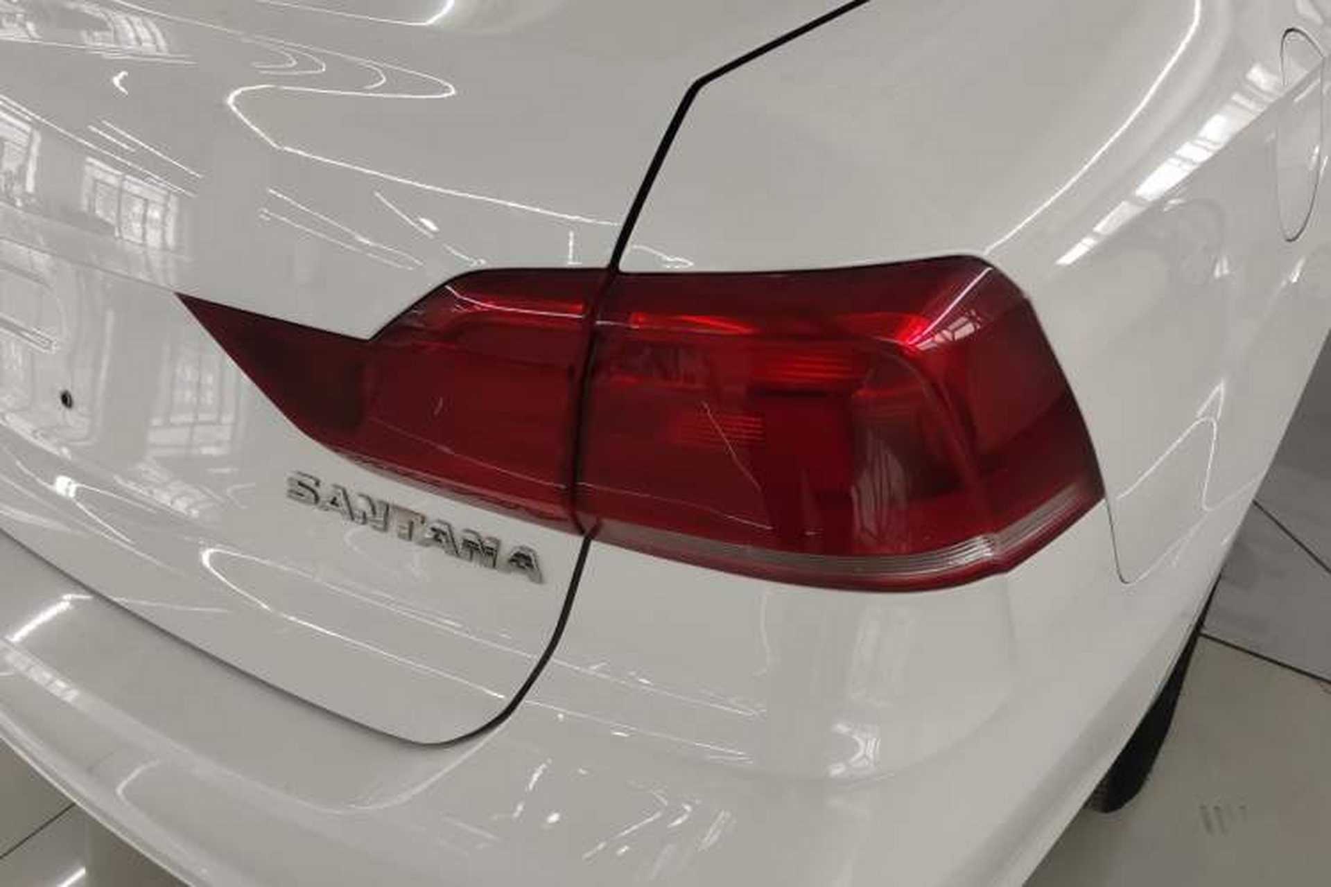 Used Volkswagen Santana 2019 1.5L Automatic Comfort Edition China VI Standard Right Rear Taillight