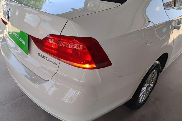 Used Volkswagen Santana 2019 1.5L Manual Fashion Edition China VI Standard Right Rear Taillight