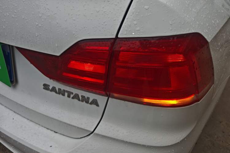 Used Volkswagen Santana 2019 1.5L Automatic Fashion Edition China VI Right Rear Taillight