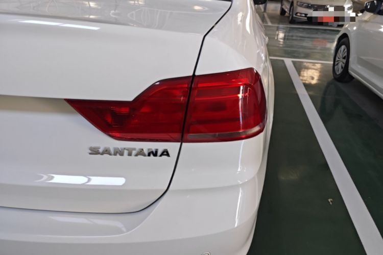 Used Volkswagen Santana 2019 1.5L Automatic Fashion Edition China VI Right Rear Taillight