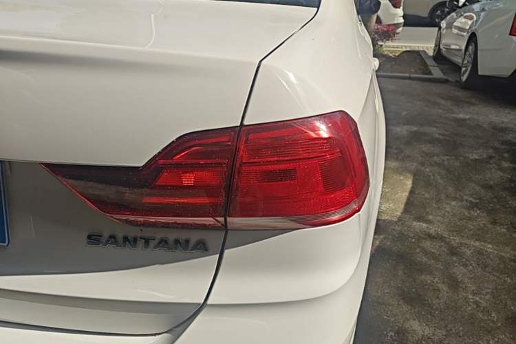 Used Volkswagen Santana 2019 1.5L Manual Comfort Edition China VI Standard Right Rear Taillight