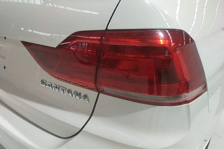 Used Volkswagen Santana 2019 1.5L Automatic Fashion Edition China VI Right Rear Taillight