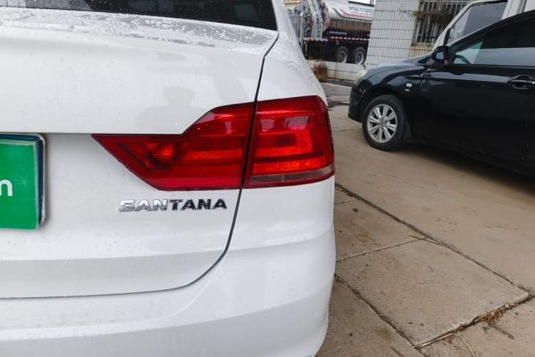 Used Volkswagen Santana 2019 1.5L Manual Fashion Edition China VI Standard Right Rear Taillight