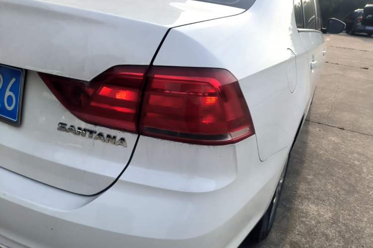 Used Volkswagen Santana 2019 1.5L Manual Fashion Edition China VI Standard Right Rear Taillight