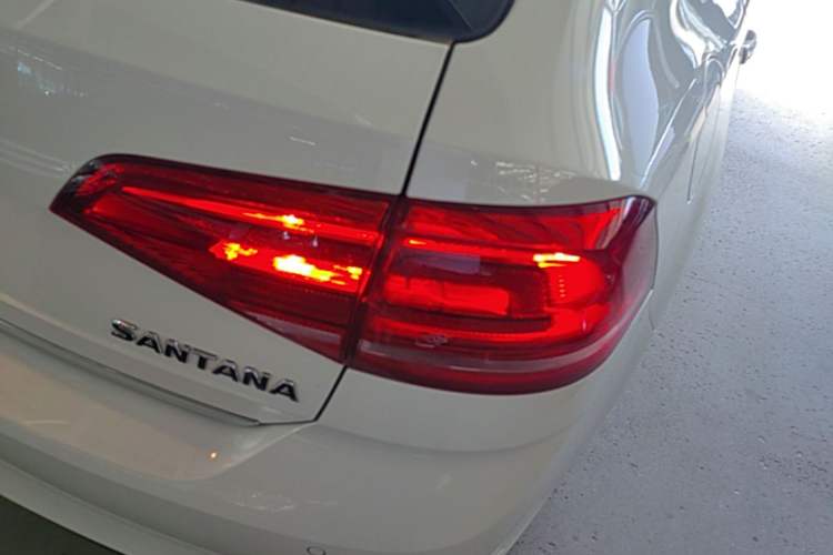 Used Volkswagen Santana 2019 Haval H6 1.5L Automatic Comfort Edition China VI Standard Right Rear Taillight