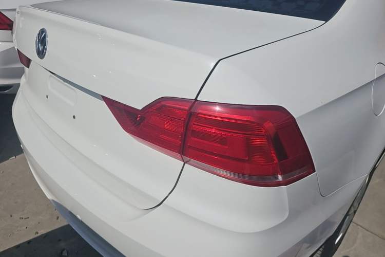 Used Volkswagen Santana 2019 1.5L Automatic Fashion Edition China VI Right Rear Taillight