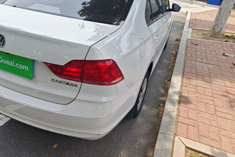 Used Volkswagen Santana 2019 1.5L Manual Fashion Edition China VI Standard Right Rear Taillight