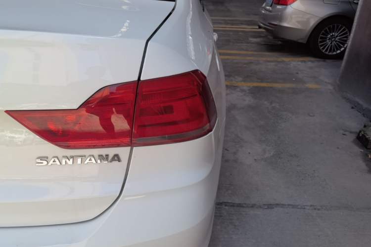 Used Volkswagen Santana 2019 1.5L Automatic Fashion Edition China VI Right Rear Taillight