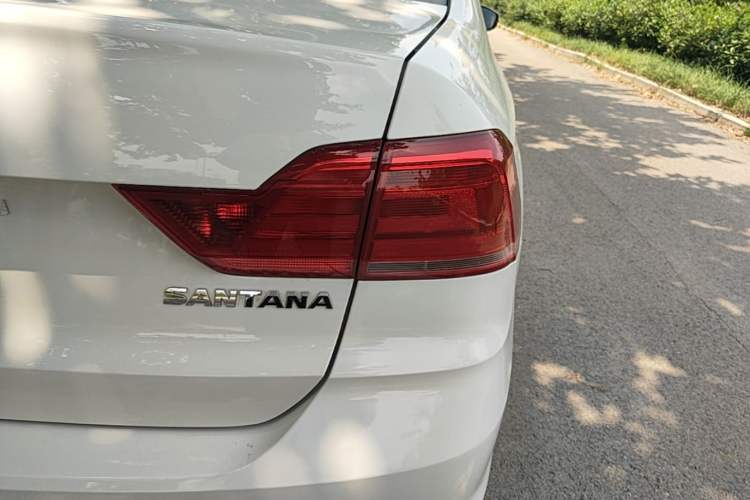 Used Volkswagen Santana 2019 1.5L Automatic Fashion Edition China VI Right Rear Taillight