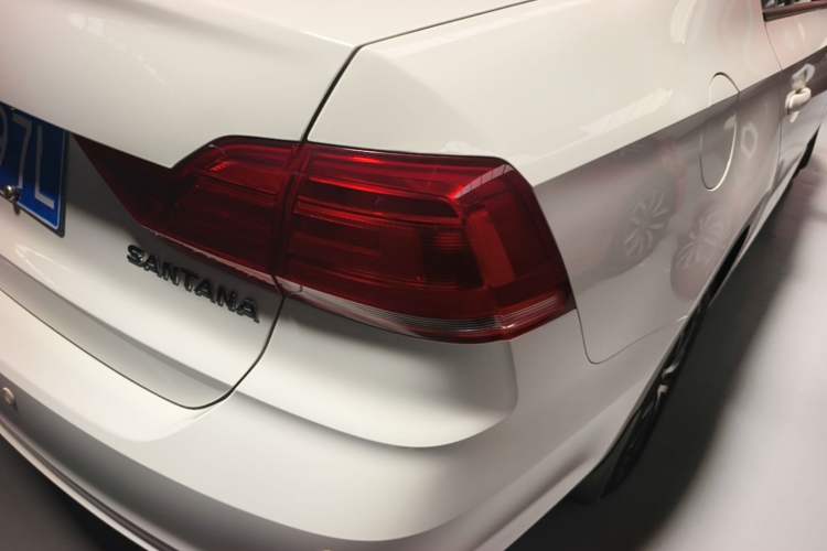 Used Volkswagen Santana 2019 1.5L Automatic Fashion Edition China VI Right Rear Taillight