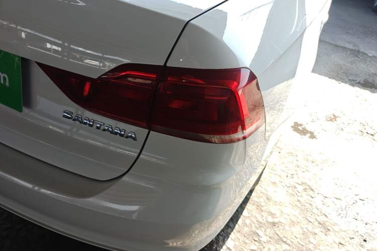 Used Volkswagen Santana 2019 1.5L Manual Fashion Edition China VI Standard Right Rear Taillight