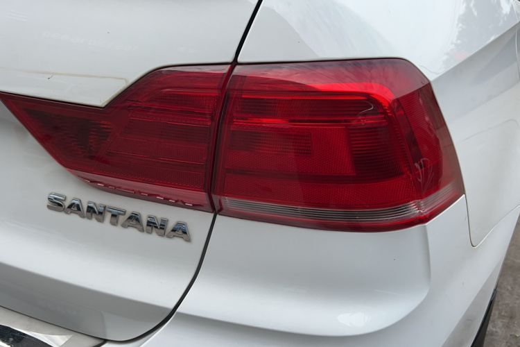Used Volkswagen Santana 2019 1.5L Automatic Comfort Edition China VI Standard Right Rear Taillight