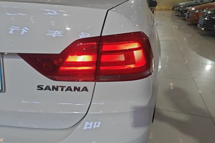 Used Volkswagen Santana 2019 1.5L Automatic Fashion Edition China VI Right Rear Taillight