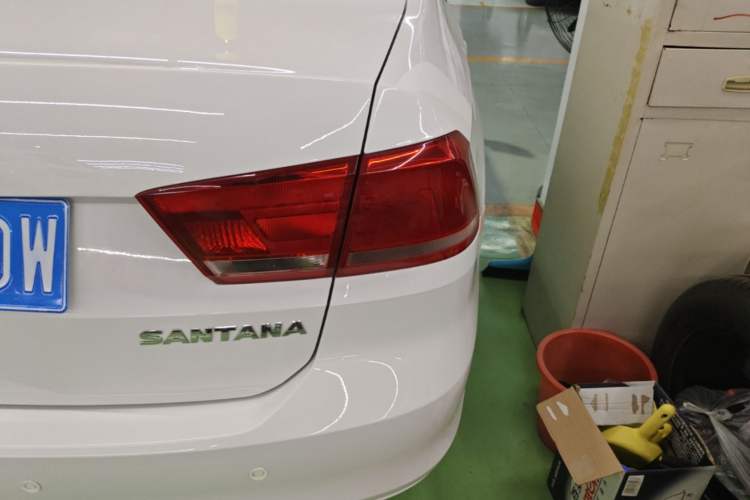 Used Volkswagen Santana 2019 1.5L Manual Fashion Edition China VI Standard Right Rear Taillight
