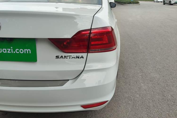 Used Volkswagen Santana 2019 1.5L Manual Fashion Edition China VI Standard Right Rear Taillight