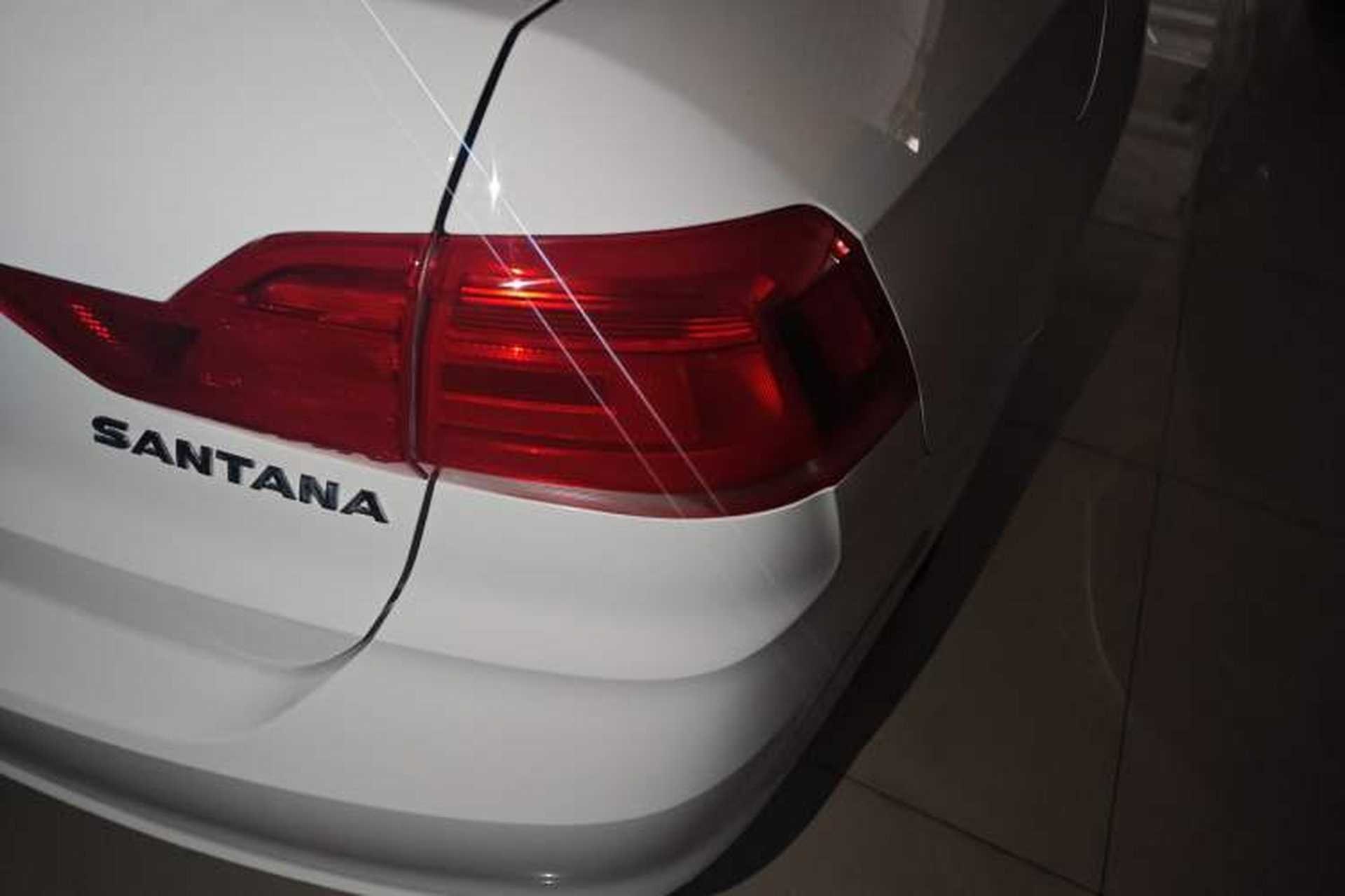 Used Volkswagen Santana 2019 1.5L Automatic Fashion Edition China VI Right Rear Taillight