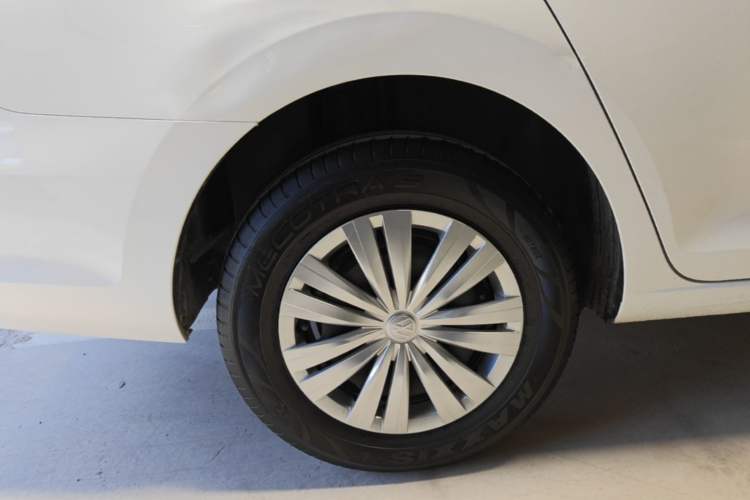 Used Volkswagen Santana 2019 1.5L Automatic Fashion Edition China VI Right Rear Wheel Hub