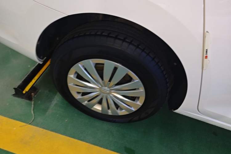 Used Volkswagen Santana 2019 1.5L Manual Fashion Edition China VI Standard Right Rear Wheel Hub