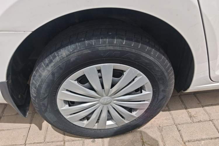 Used Volkswagen Santana 2019 1.5L Manual Fashion Edition China VI Standard Right Rear Wheel Hub