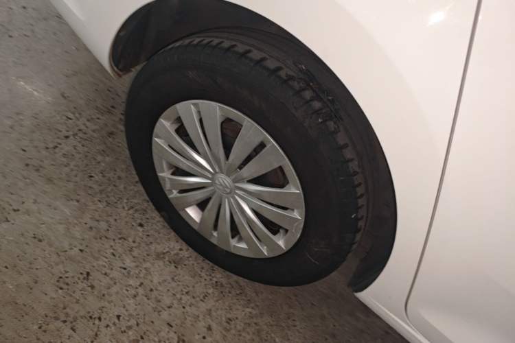 Used Volkswagen Santana 2019 1.5L Automatic Fashion Edition China VI Right Rear Wheel Hub