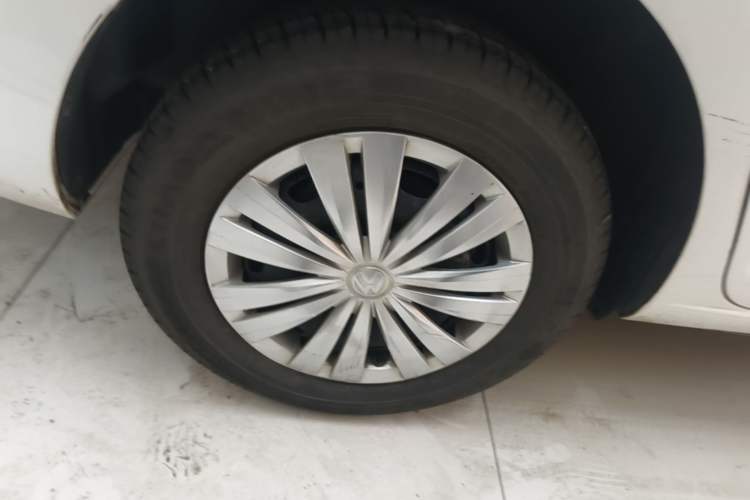 Used Volkswagen Santana 2019 1.5L Automatic Fashion Edition China VI Right Rear Wheel Hub