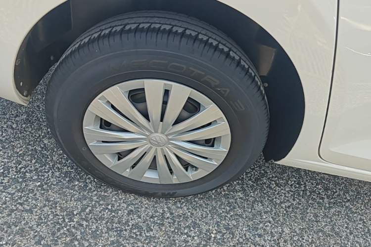 Used Volkswagen Santana 2019 1.5L Automatic Fashion Edition China VI Right Rear Wheel Hub