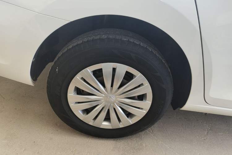 Used Volkswagen Santana 2019 1.5L Manual Fashion Edition China VI Standard Right Rear Wheel Hub