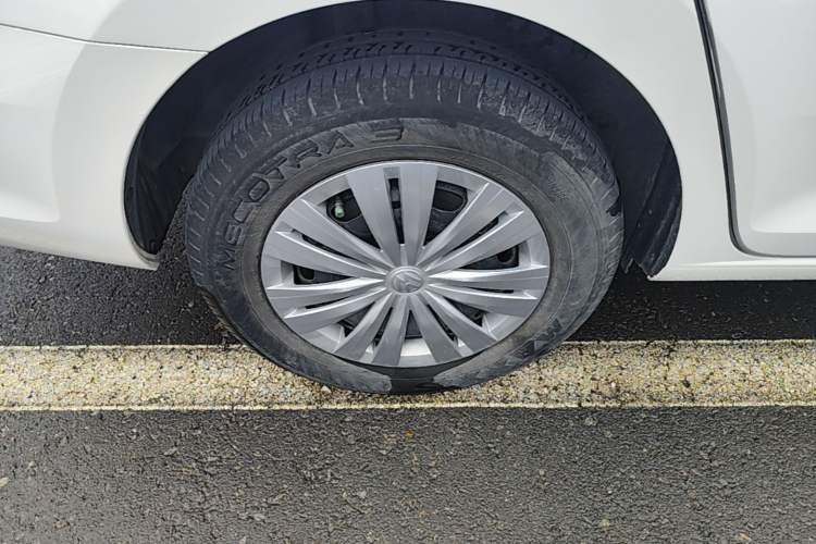 Used Volkswagen Santana 2019 1.5L Manual Fashion Edition China VI Standard Right Rear Wheel Hub