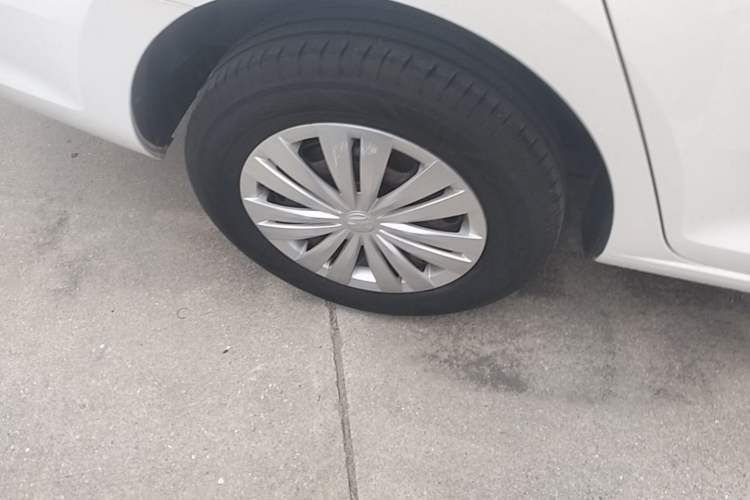 Used Volkswagen Santana 2019 1.5L Automatic Fashion Edition China VI Right Rear Wheel Hub