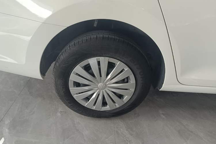 Used Volkswagen Santana 2019 1.5L Automatic Comfort Edition China VI Standard Right Rear Wheel Hub