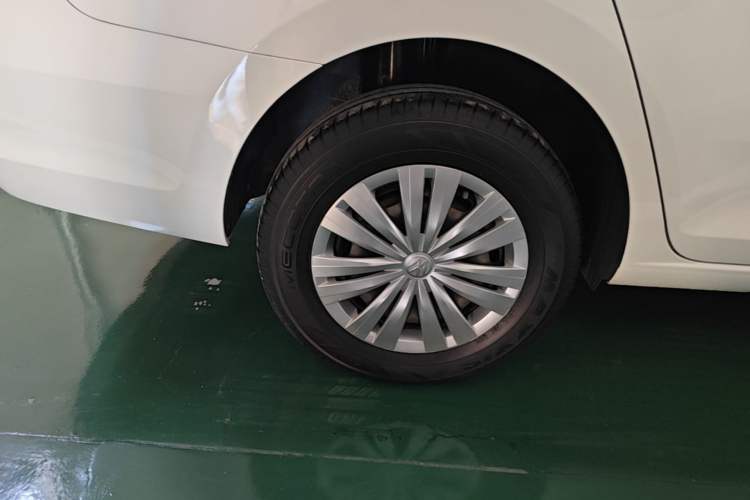 Used Volkswagen Santana 2019 1.5L Automatic Fashion Edition China VI Right Rear Wheel Hub