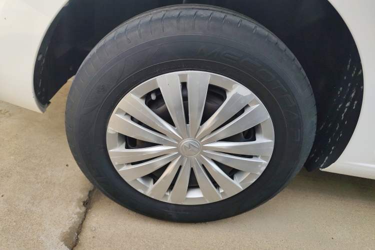 Used Volkswagen Santana 2019 1.5L Manual Fashion Edition China VI Standard Right Rear Wheel Hub