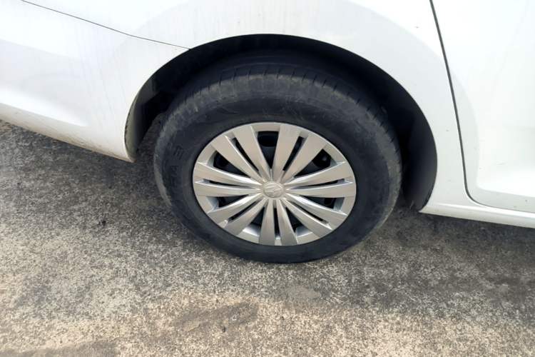 Used Volkswagen Santana 2019 1.5L Manual Fashion Edition China VI Standard Right Rear Wheel Hub