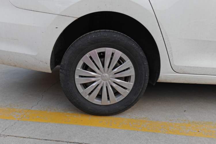 Used Volkswagen Santana 2019 1.5L Automatic Fashion Edition China VI Right Rear Wheel Hub