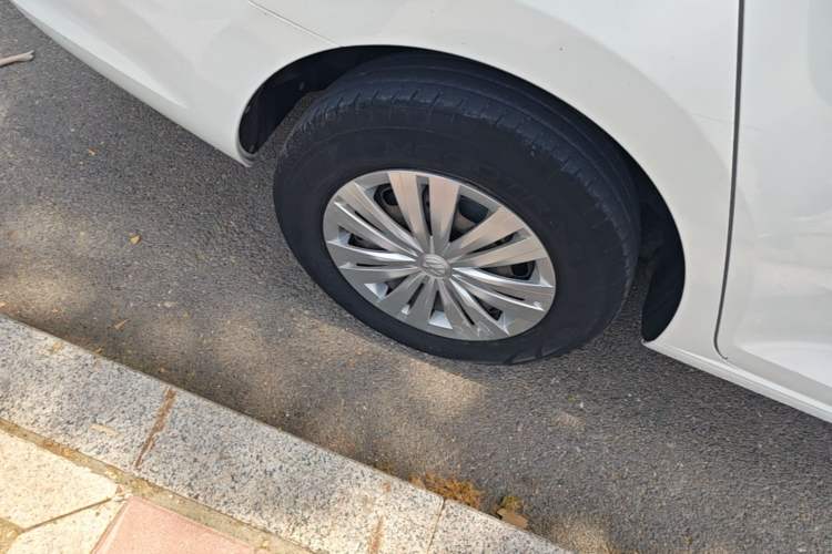 Used Volkswagen Santana 2019 1.5L Manual Fashion Edition China VI Standard Right Rear Wheel Hub
